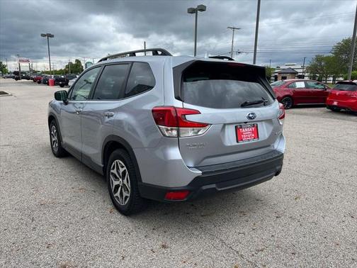 2022 Subaru Forester Premium