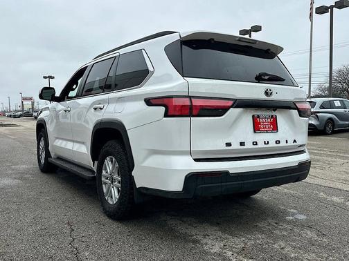 2025 Toyota Sequoia SR5