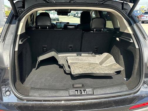 infinite black metallic clearcoat 2026 Lincoln Corsair Premiere