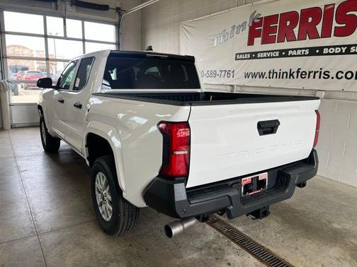 2025 Toyota Tacoma SR