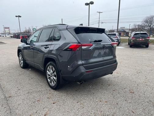 2022 Toyota RAV4 XLE Premium