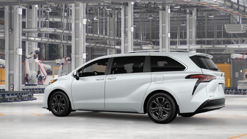 Pearl 2026 Toyota Sienna Platinum