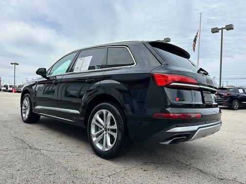 2025 Audi Q7 55 Premium Plus