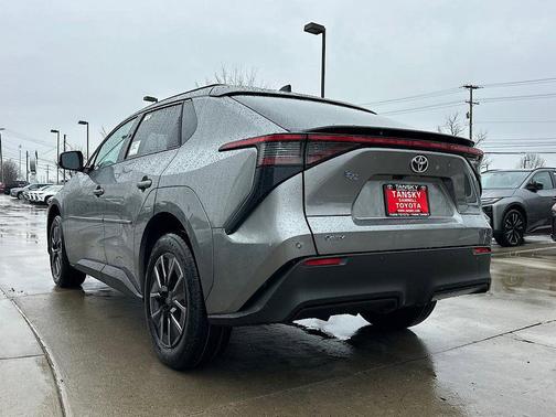 2026 Toyota bZ XLE Plus