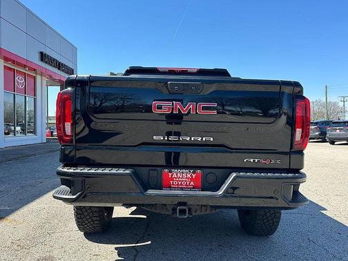 2025 GMC Sierra 1500 AT4X
