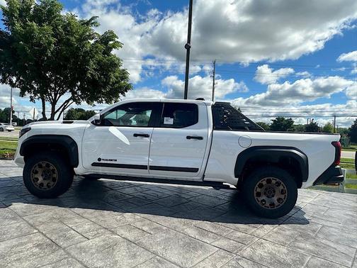 Ice 2026 Toyota Tacoma Hybrid Trailhunter