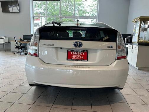 Super White 2010 Toyota Prius V