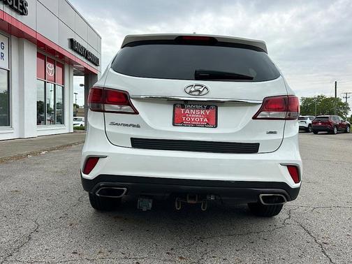Monaco White 2017 Hyundai SANTA FE SE