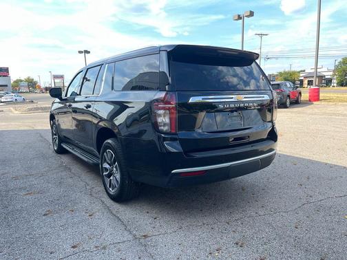 2024 Chevrolet Suburban LS