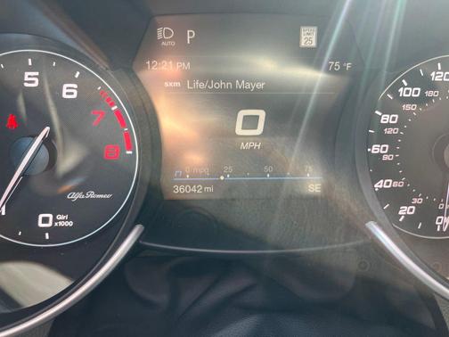 2022 Alfa Romeo Giulia Quadrifoglio