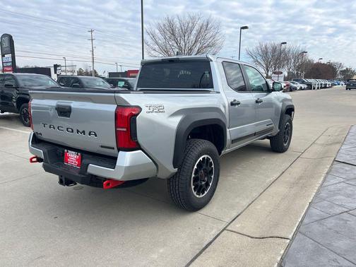 2026 Toyota Tacoma Hybrid TRD Off-Road