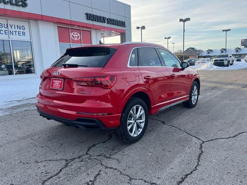 2025 Audi Q3 Premium 45 TFSI S line quattro Tiptronic