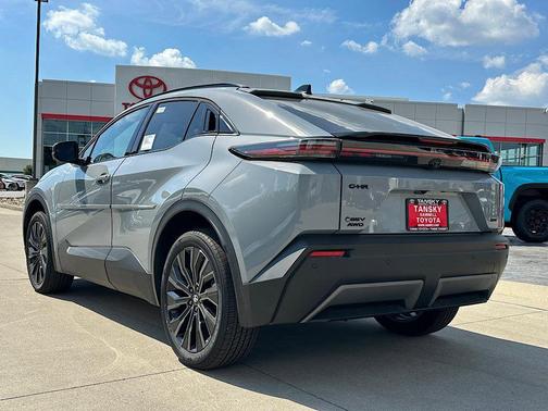 Cement 2026 Toyota C-HR XSE