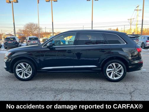 2023 Audi Q7 45 Premium