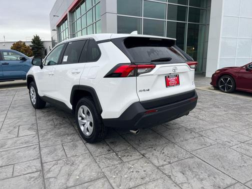 2025 Toyota RAV4 LE