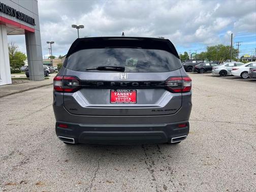 2025 Honda Pilot Black Edition