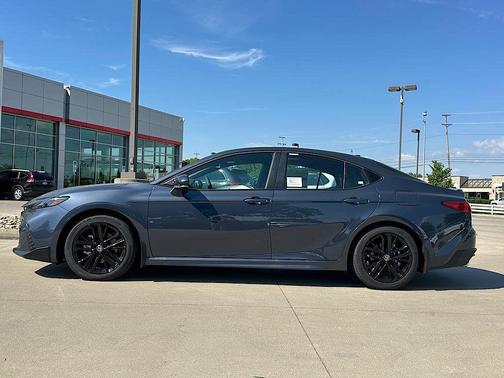 Dark Cosmos [extra_Cost_Color] 2026 Toyota Camry SE
