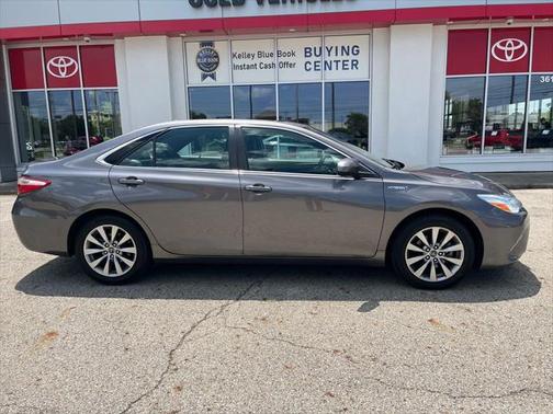 2017 Toyota Camry Hybrid XLE