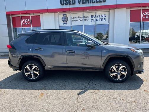 2022 Toyota RAV4 Prime SE