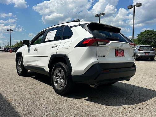 Ice 2025 Toyota RAV4 XLE
