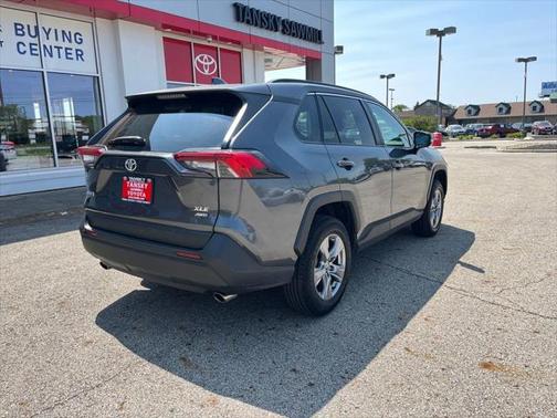 2022 Toyota RAV4 XLE