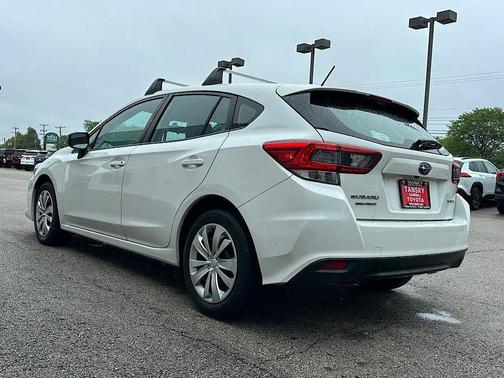 Crystal White Pearl 2021 Subaru Impreza Base