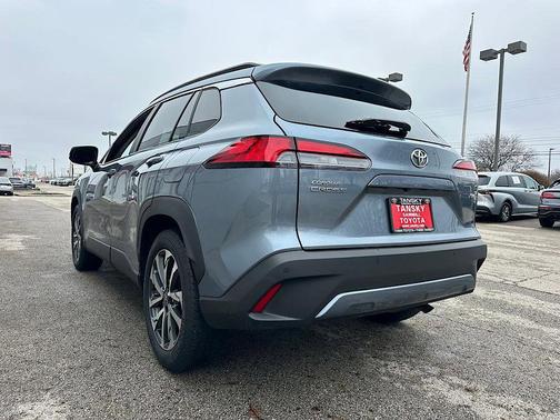 2023 Toyota Corolla Cross XLE