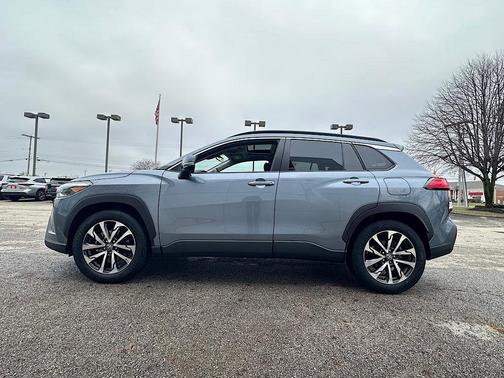 2023 Toyota Corolla Cross XLE