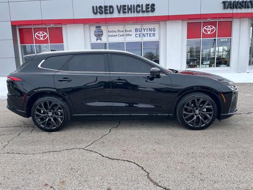 2025 Toyota Crown Signia Limited