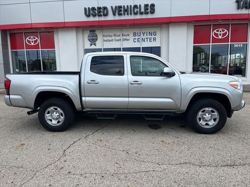 2022 Toyota Tacoma SR