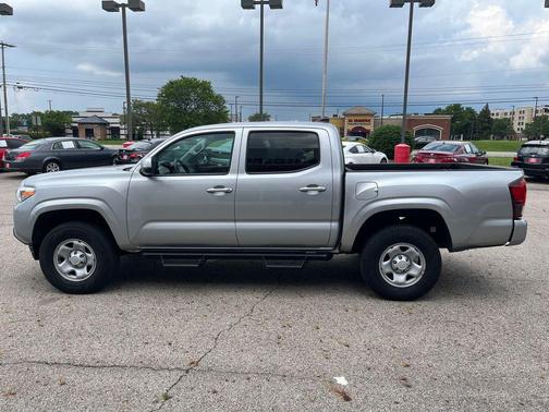 2022 Toyota Tacoma SR