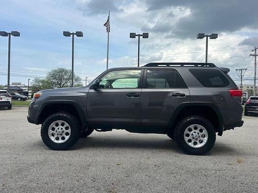 Magnetic Gray Metallic 2013 Toyota 4Runner Trail