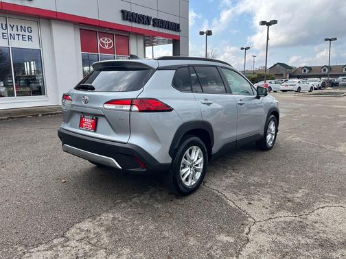 2025 Toyota Corolla Cross LE