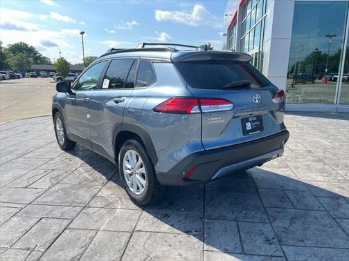 2025 Toyota Corolla Cross LE
