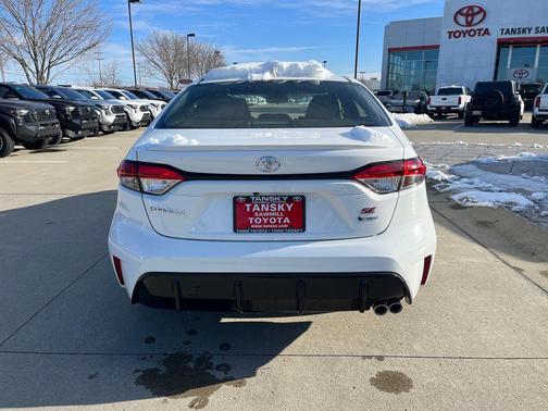 2026 Toyota Corolla Hybrid SE