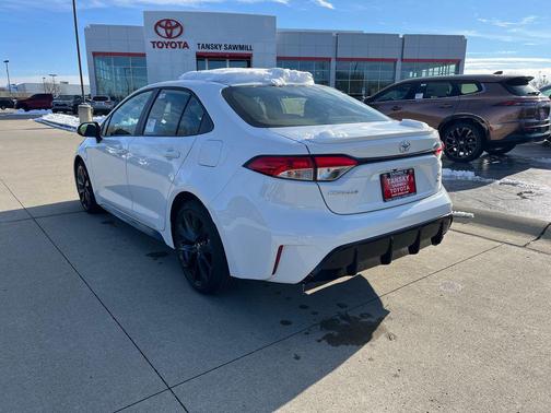 2026 Toyota Corolla Hybrid SE