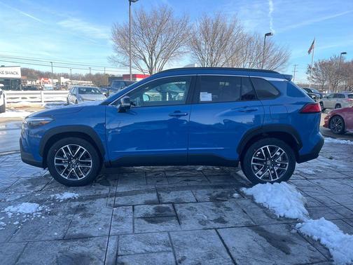 2026 Toyota Corolla Cross XLE