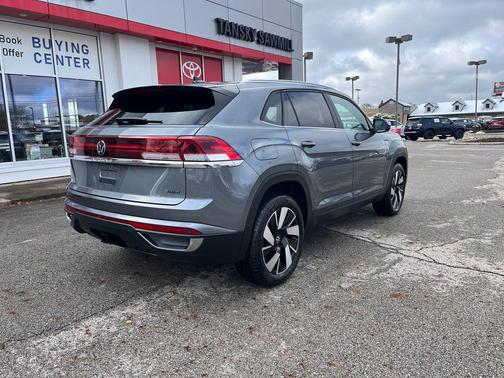 2025 Volkswagen Atlas Cross Sport 2.0T SE w/Technology 4MOTION