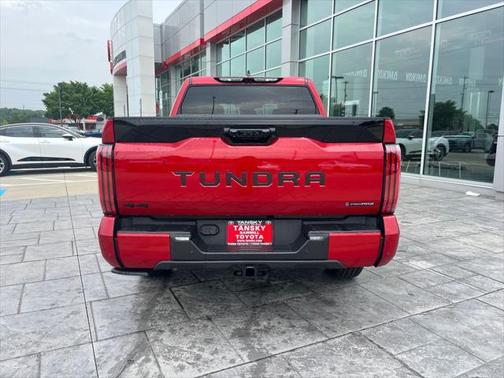 2025 Toyota Tundra Hybrid Platinum