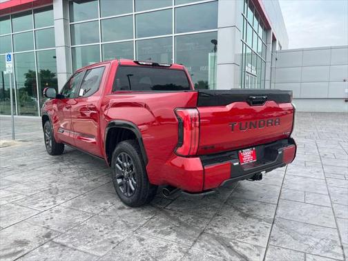 2025 Toyota Tundra Hybrid Platinum