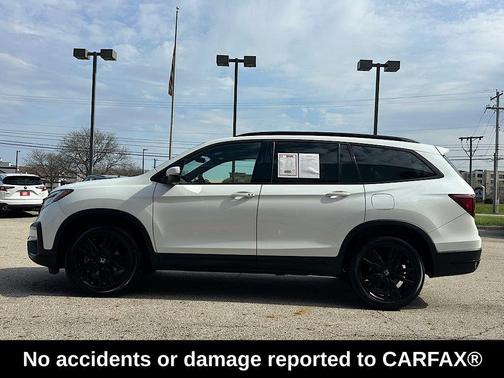 2022 Honda Pilot AWD Black Edition