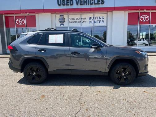 2023 Toyota RAV4 XLE