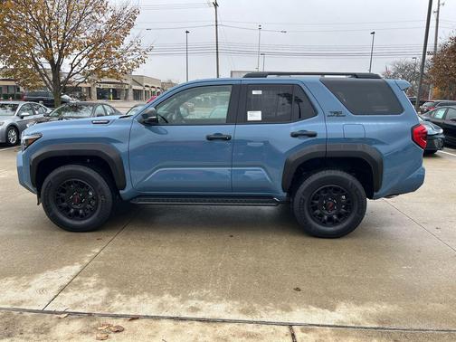 2025 Toyota 4Runner TRD Off Road
