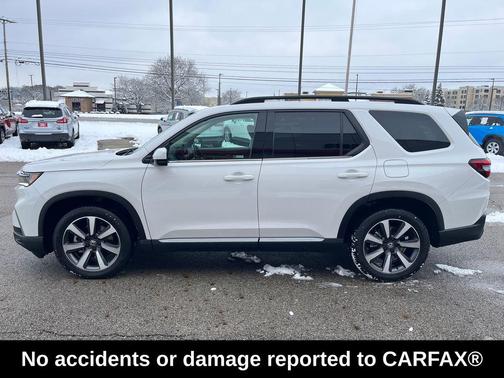 2025 Honda Pilot Touring 8-Passenger