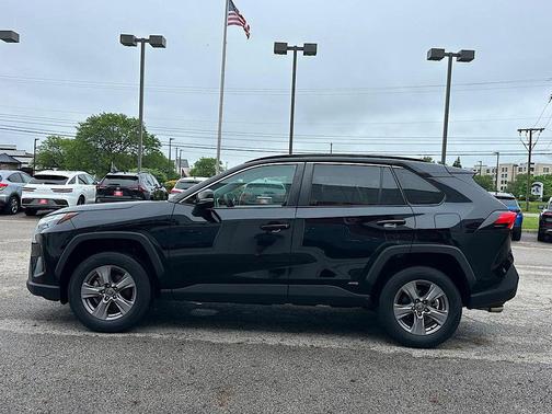 Midnight Black Metallic 2022 Toyota RAV4 Hybrid XLE