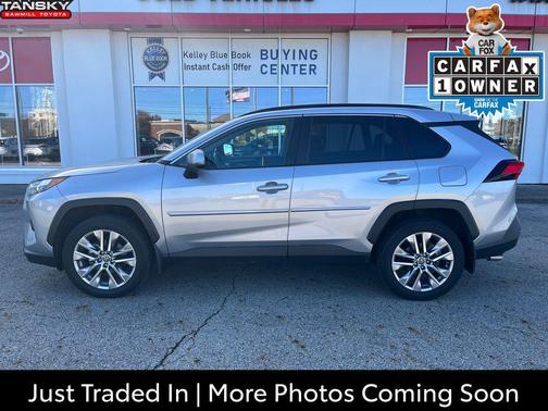 2022 Toyota RAV4 XLE Premium