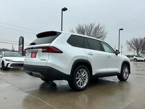 2026 Toyota Grand Highlander Platinum