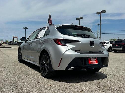 Classic Silver Metallic 2023 Toyota Corolla XSE