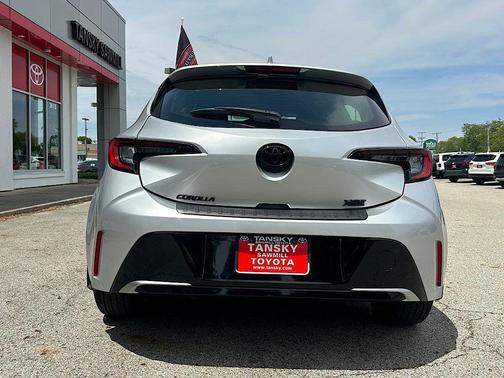 Classic Silver Metallic 2023 Toyota Corolla XSE