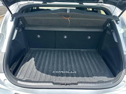 Classic Silver Metallic 2023 Toyota Corolla XSE